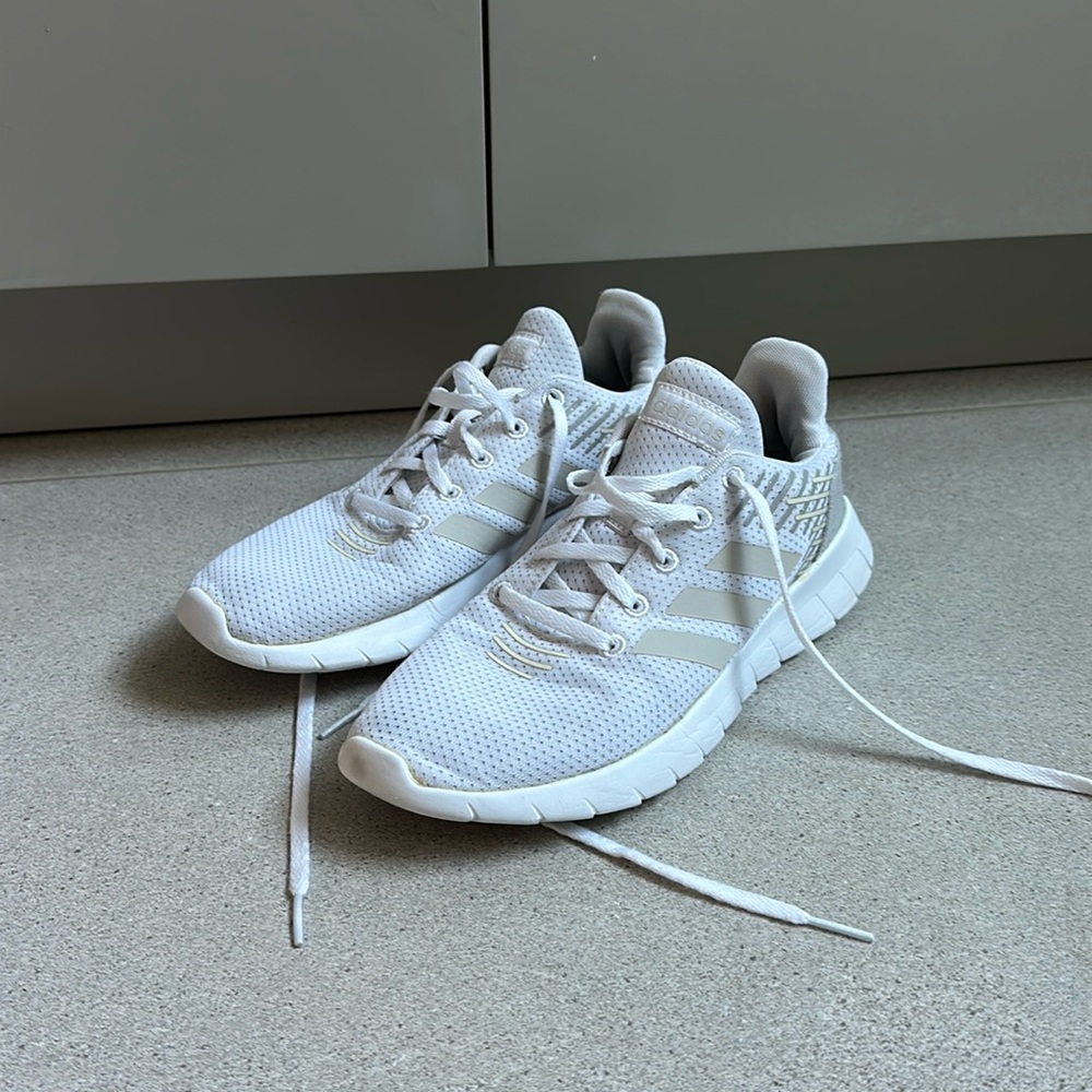 Adidas Tennis Shoes - Women’s 6.5